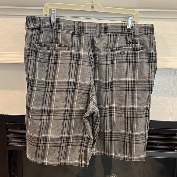 O’Neill cloth shorts. Size 38. 20B - Picture 3 of 5